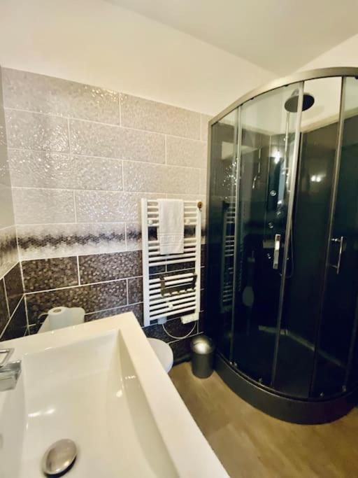 Nouveau : Hyper Centre De Vichy T1 Bis Charmant エクステリア 写真